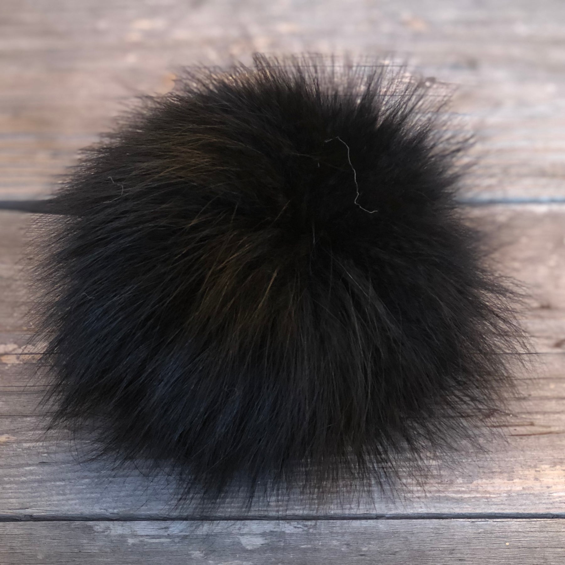 Two Heads Hand Helder Pompom Different Black Color Mixed POM